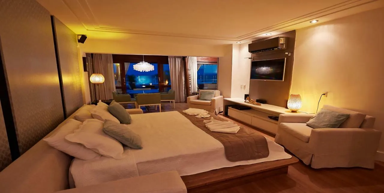 Отель Elegance Comfort Natal Beira Mar Coberturas Vip
